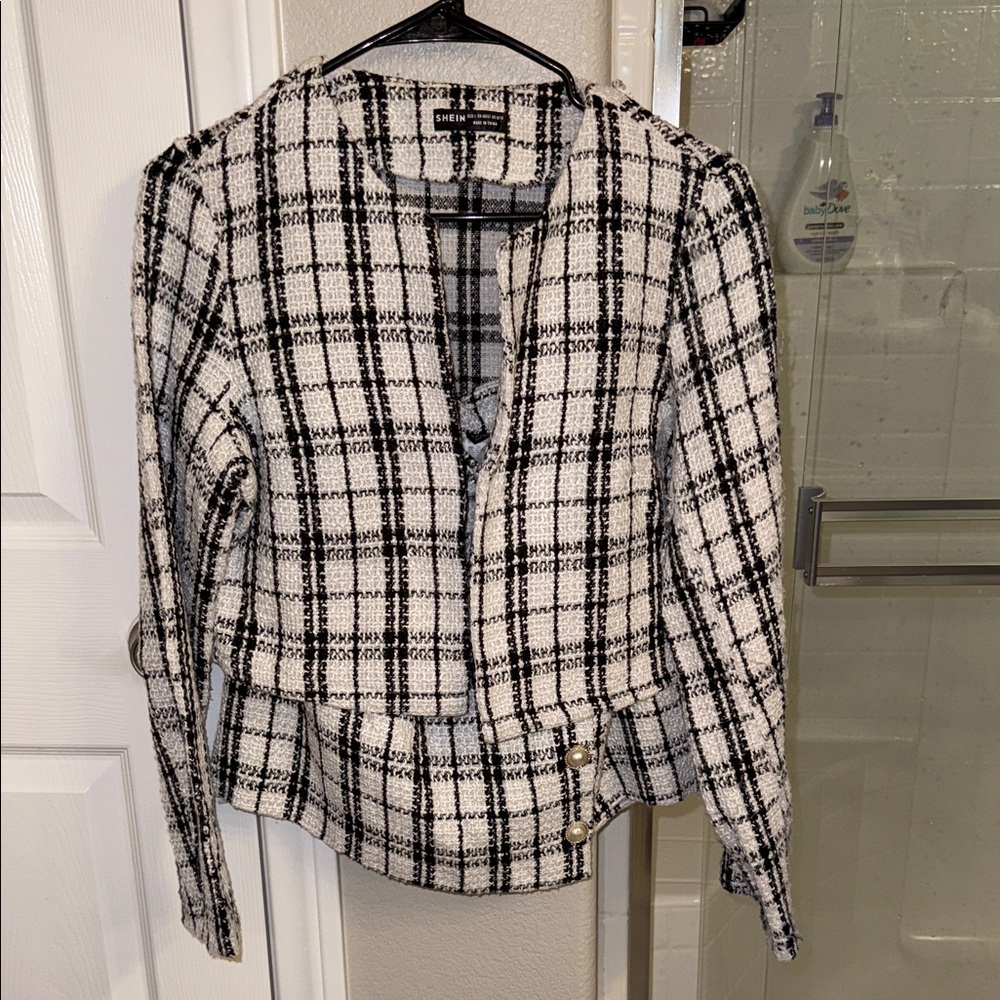Plaid Women's Skirt & Blazer Set- Black and White